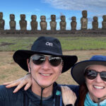 knowmad-travelers-at-easter-island